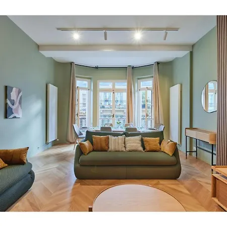 Trocadero By Prestige *
